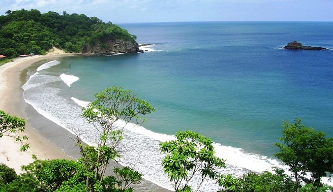 Belle plage de San Juan Del Sur au Nicaragua